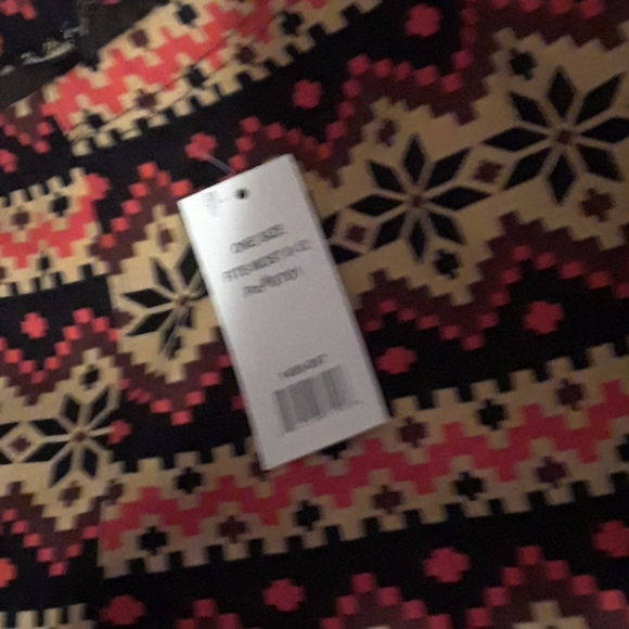 2/$30- Leggings - Picture 2 of 3